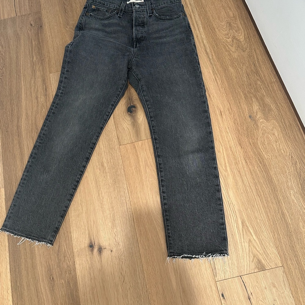 Levi's Women's Black Straight Leg Jeans